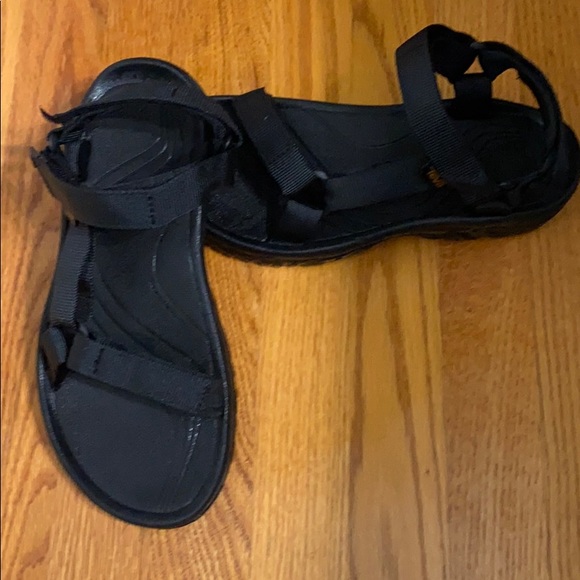 EUC Teva Sandals - Picture 3 of 8